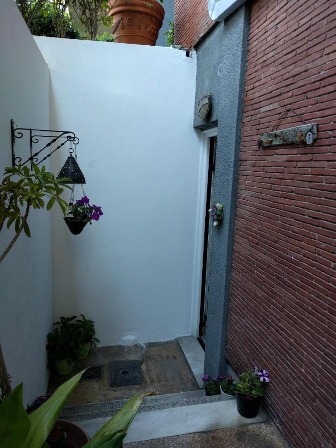 Cozy Apartment Ideally Located City Center And Megaron Moussikis Metro Station Athens Exterior photo